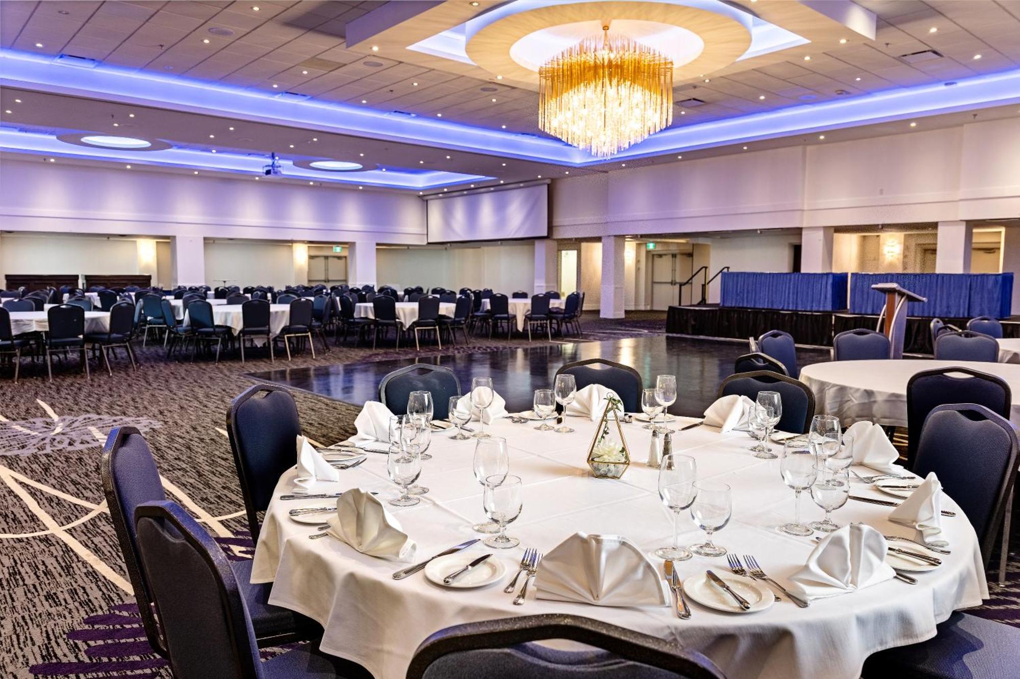 Hotel Wyndham And Conference Centre 4*