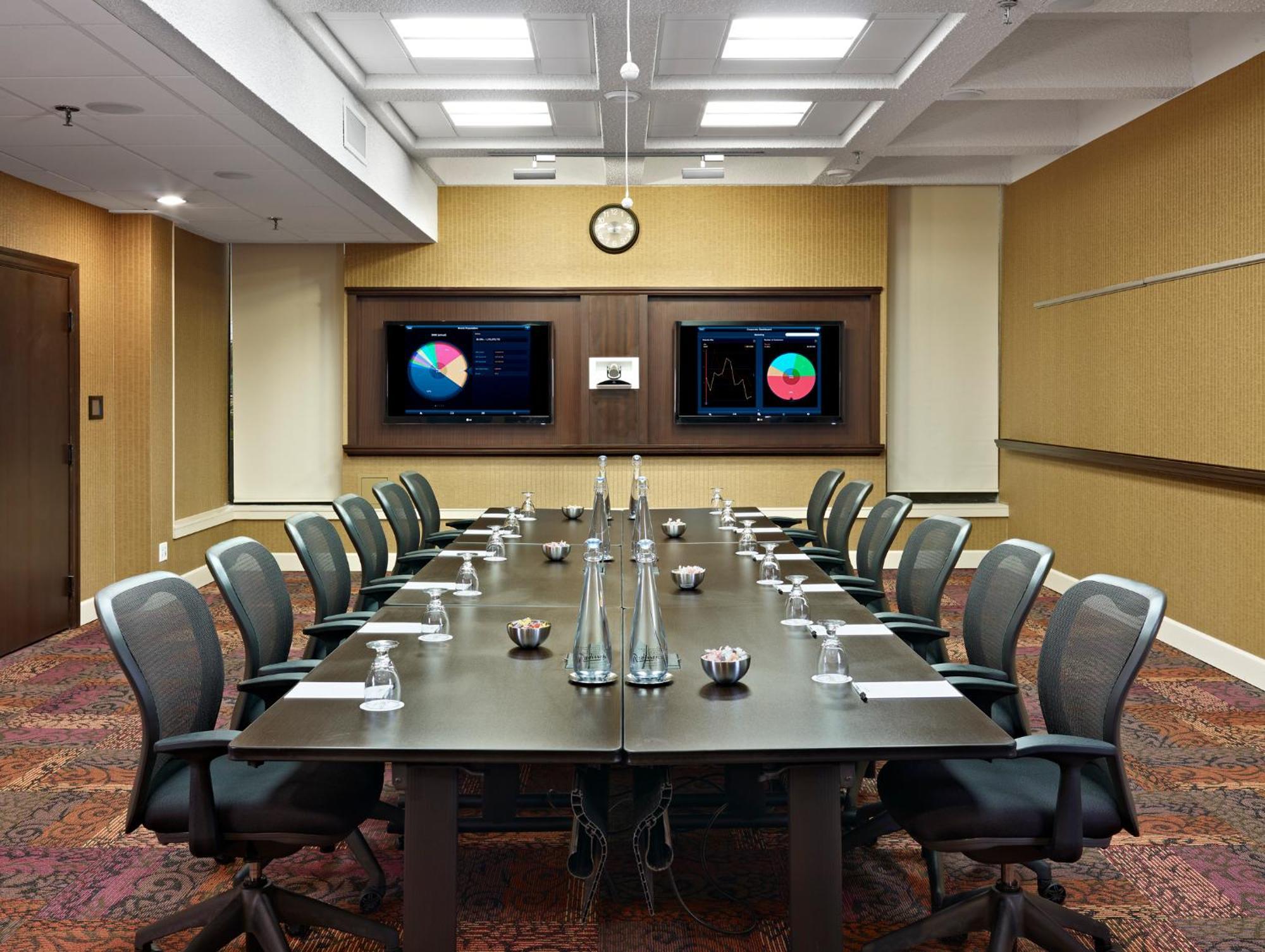 Hotel Wyndham And Conference Centre Edmonton