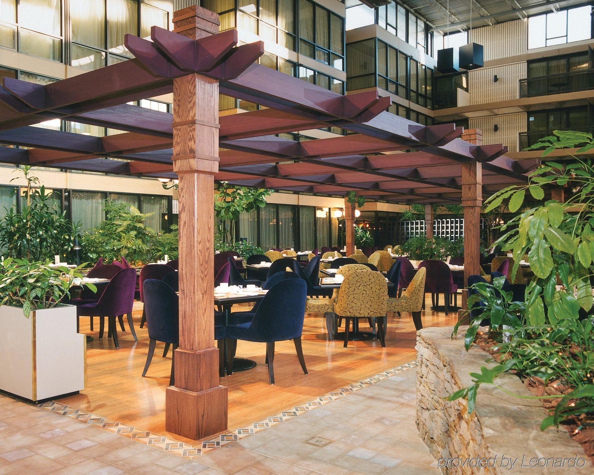 Wyndham And Conference Centre Hotel 4*