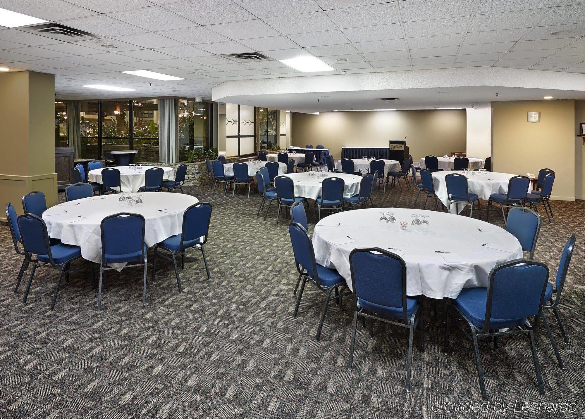 Wyndham And Conference Centre Hotel 4*
